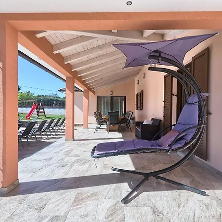 Amber Villa *