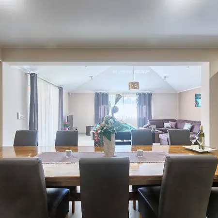 Amber Villa Barban